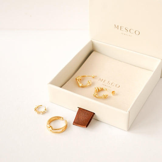 The 7 Best Jewelry Styles as 2023 Christmas Gifts