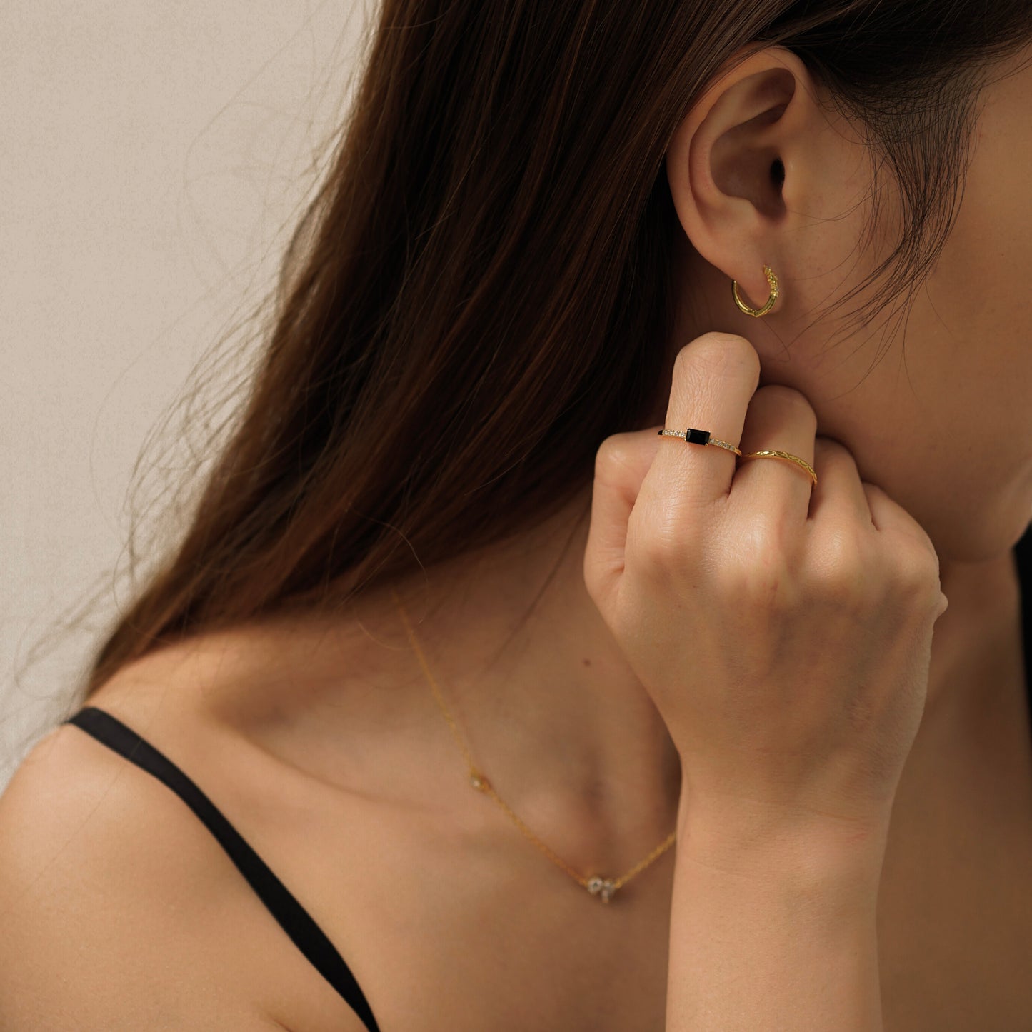 Hana Black Stone Ring