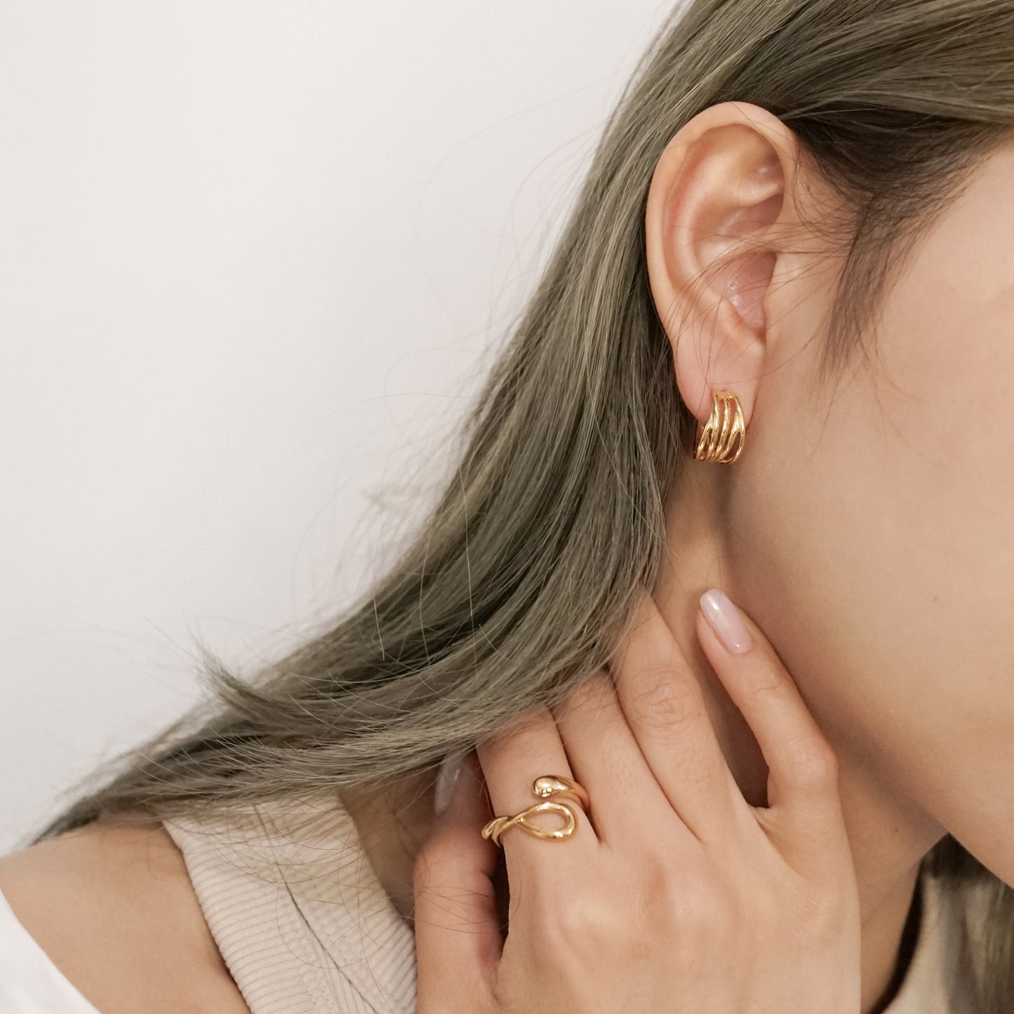 Cyllene Hoop Earrings