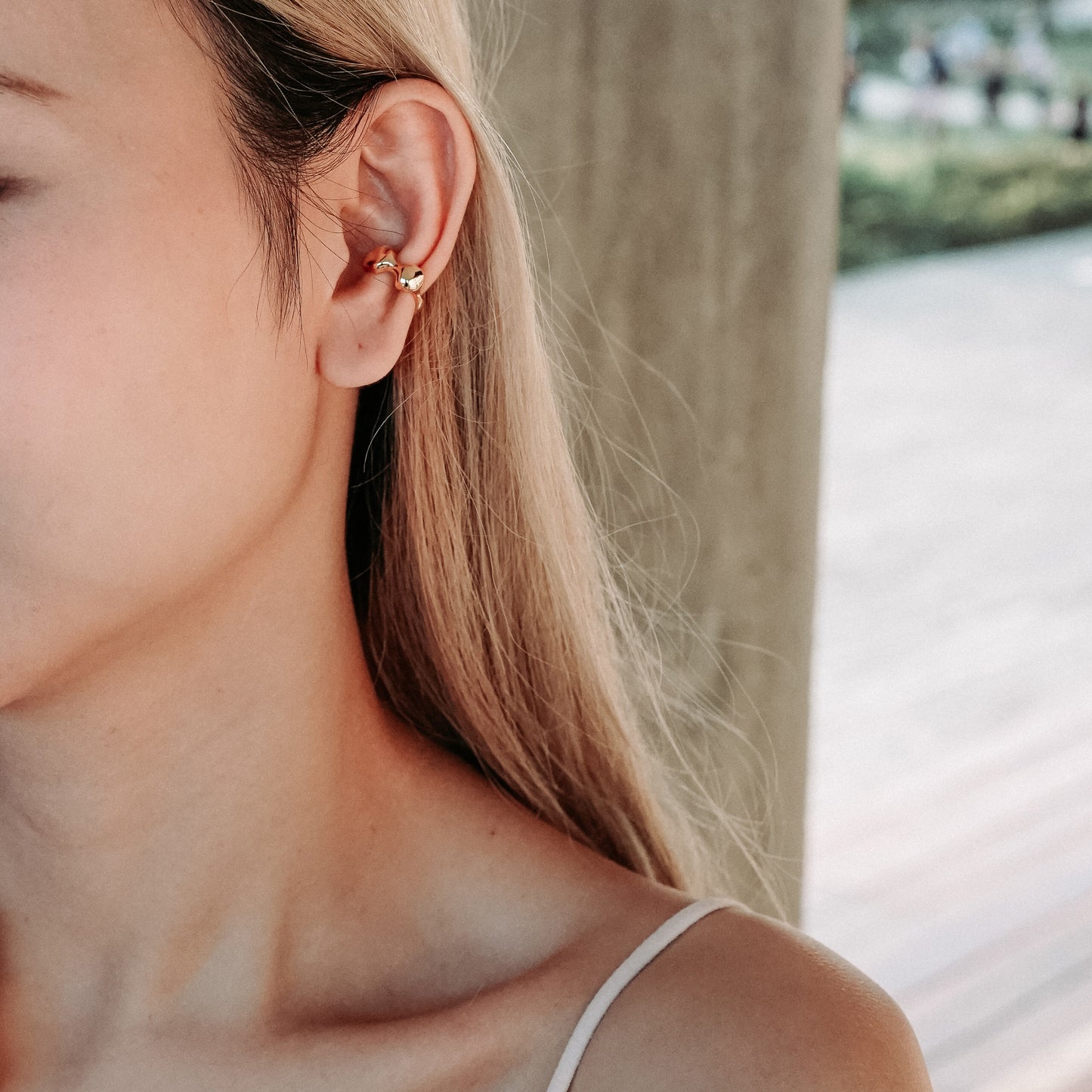 Bouncy Bold Ear Cuff (Single)