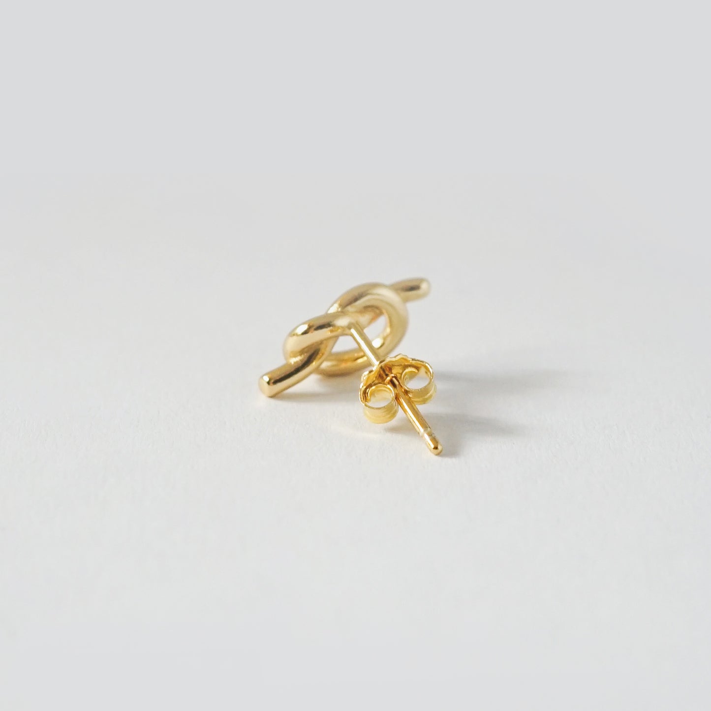Sia Knot Earrings