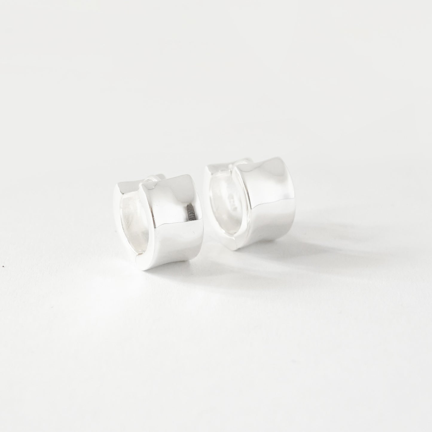 Senna Bold Hoop Earrings