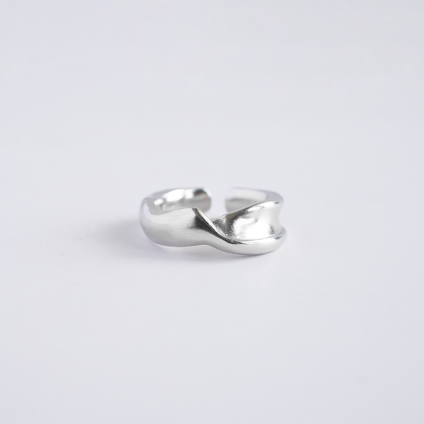 Flowing Ring