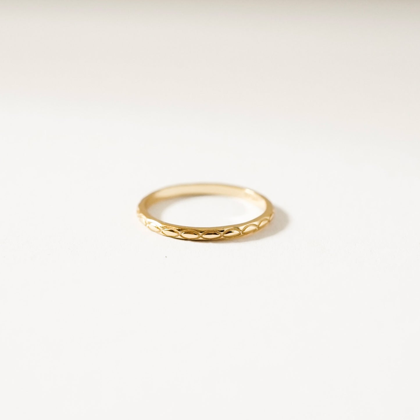 Glen Dainty Ring