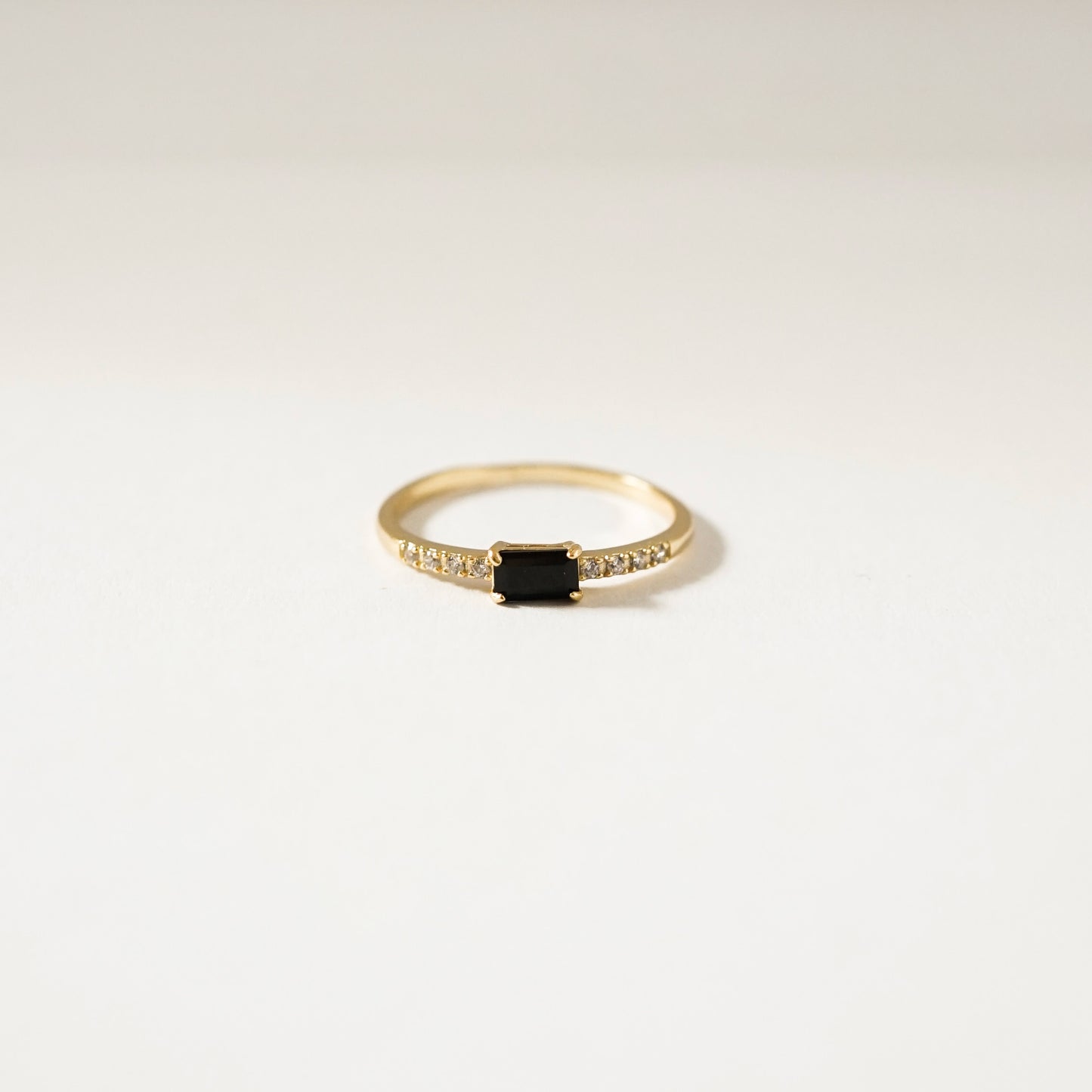 Hana Black Stone Ring