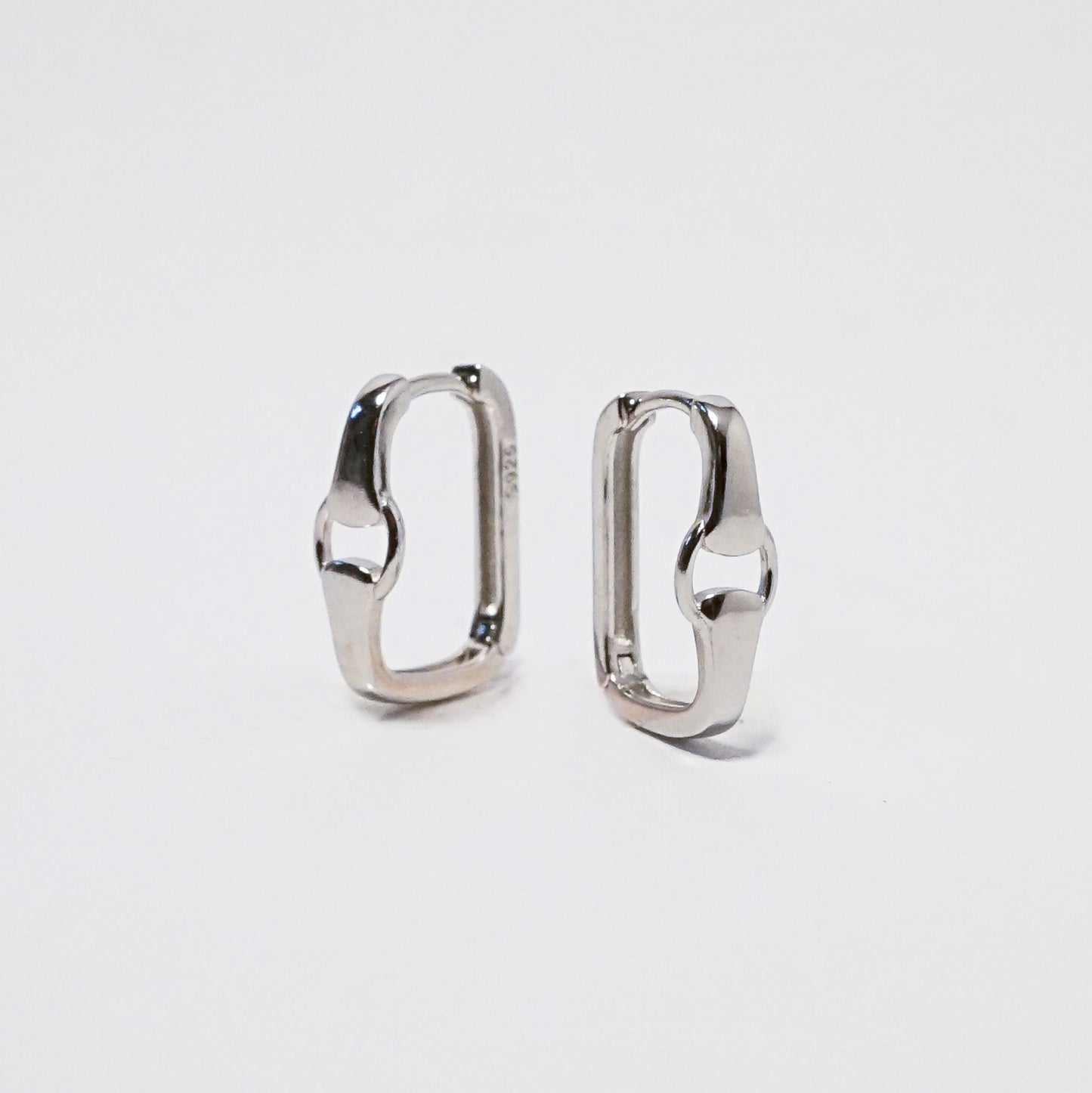 Noeud Hoop Earrings