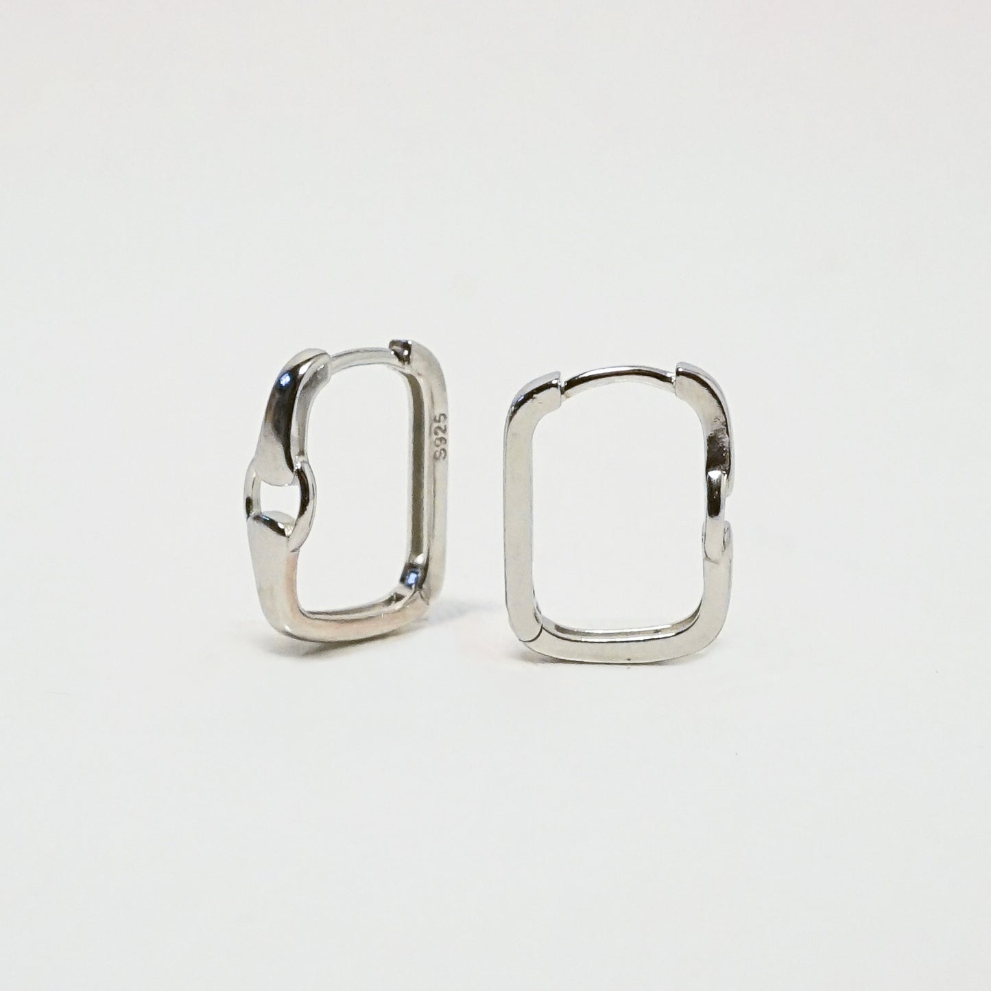 Noeud Hoop Earrings