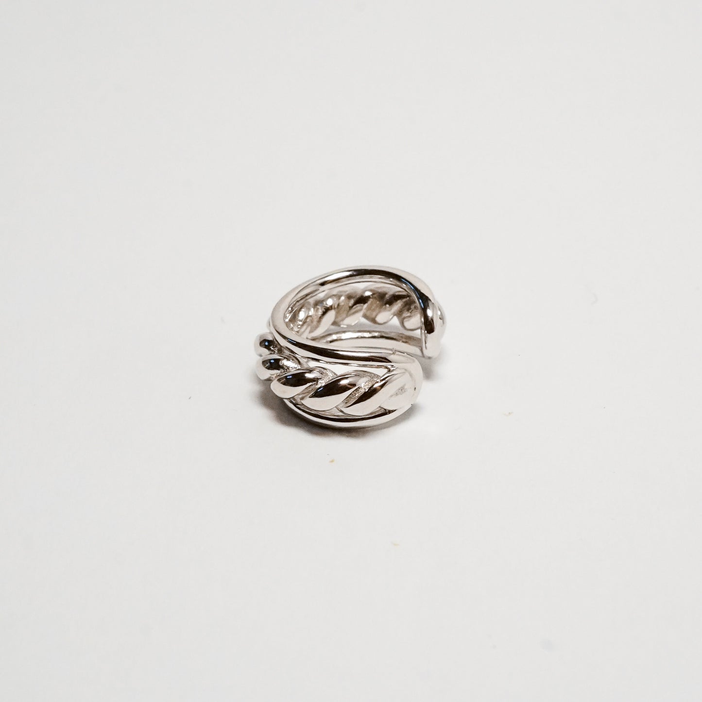 Spiral Bold Ear Cuff (Single)