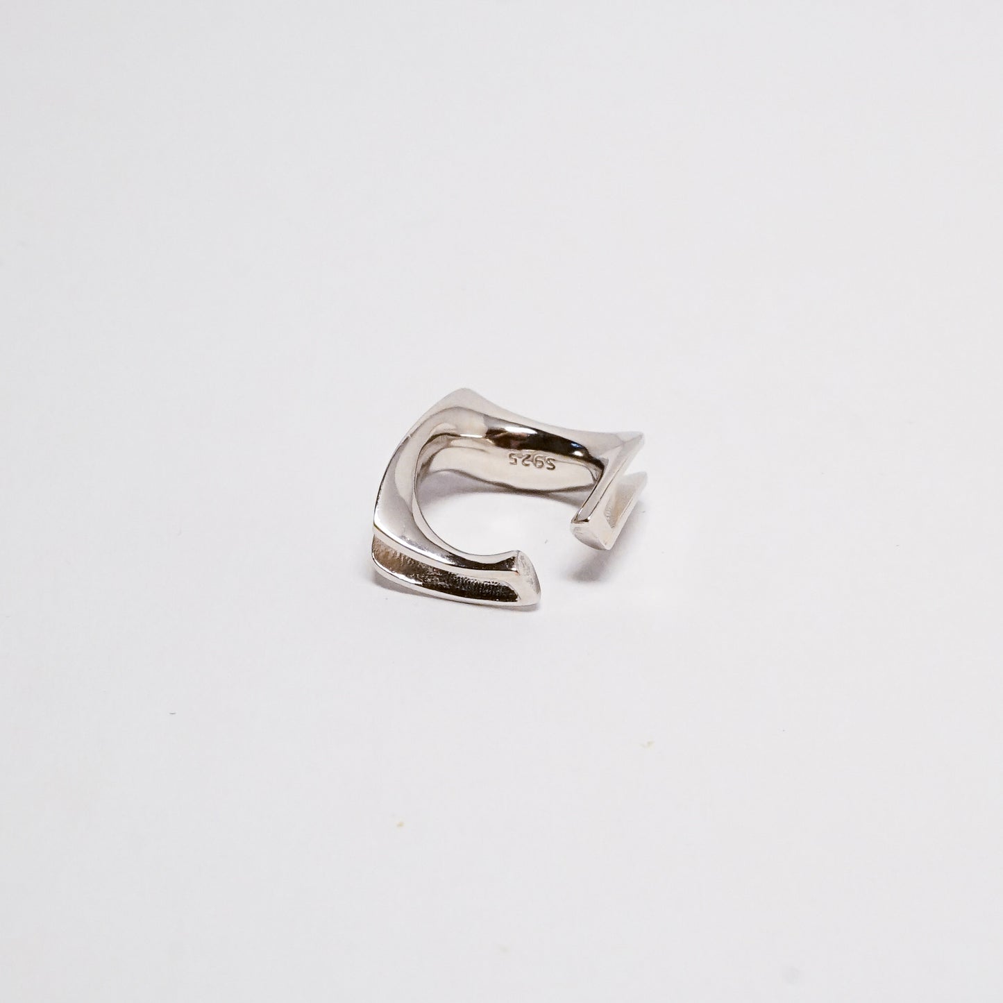 Hishi Square Ear Cuff (Single)