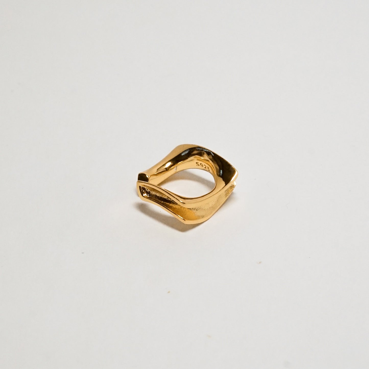 Hishi Square Ear Cuff (Single)