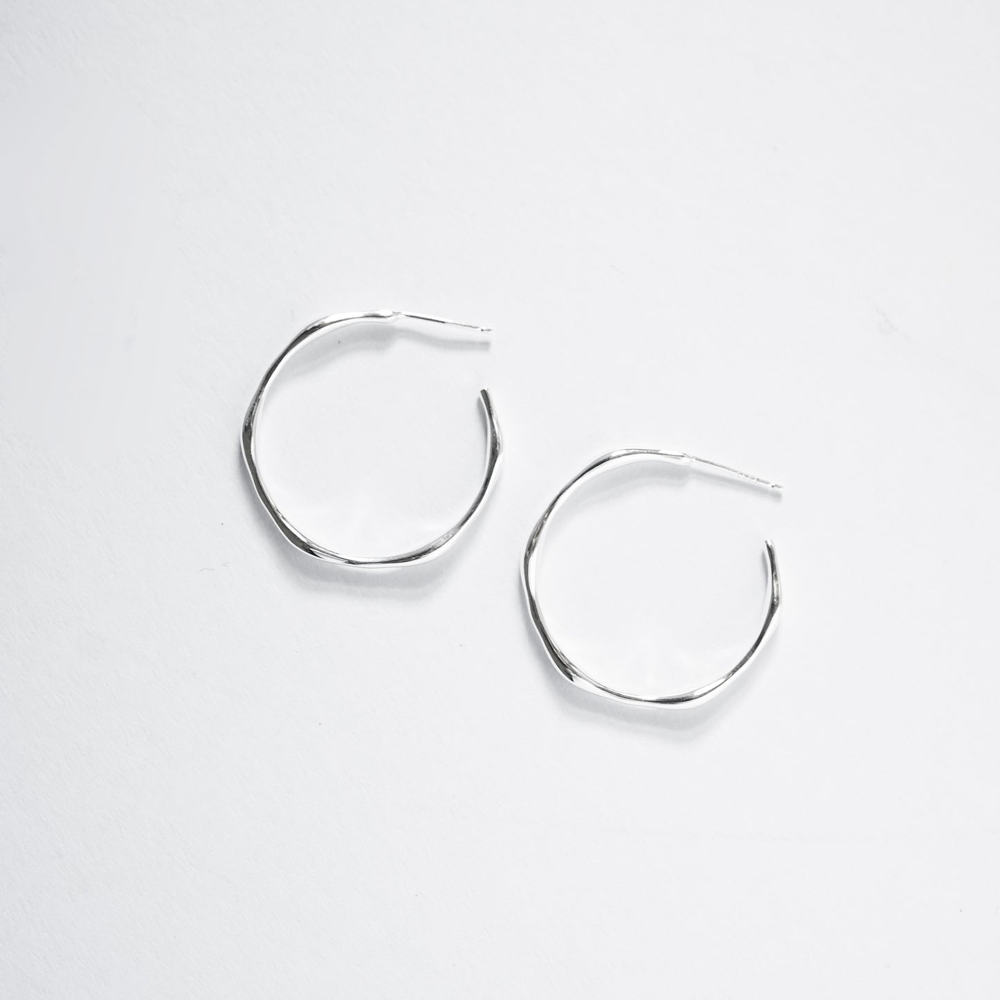 Lynn Hoop Earrings