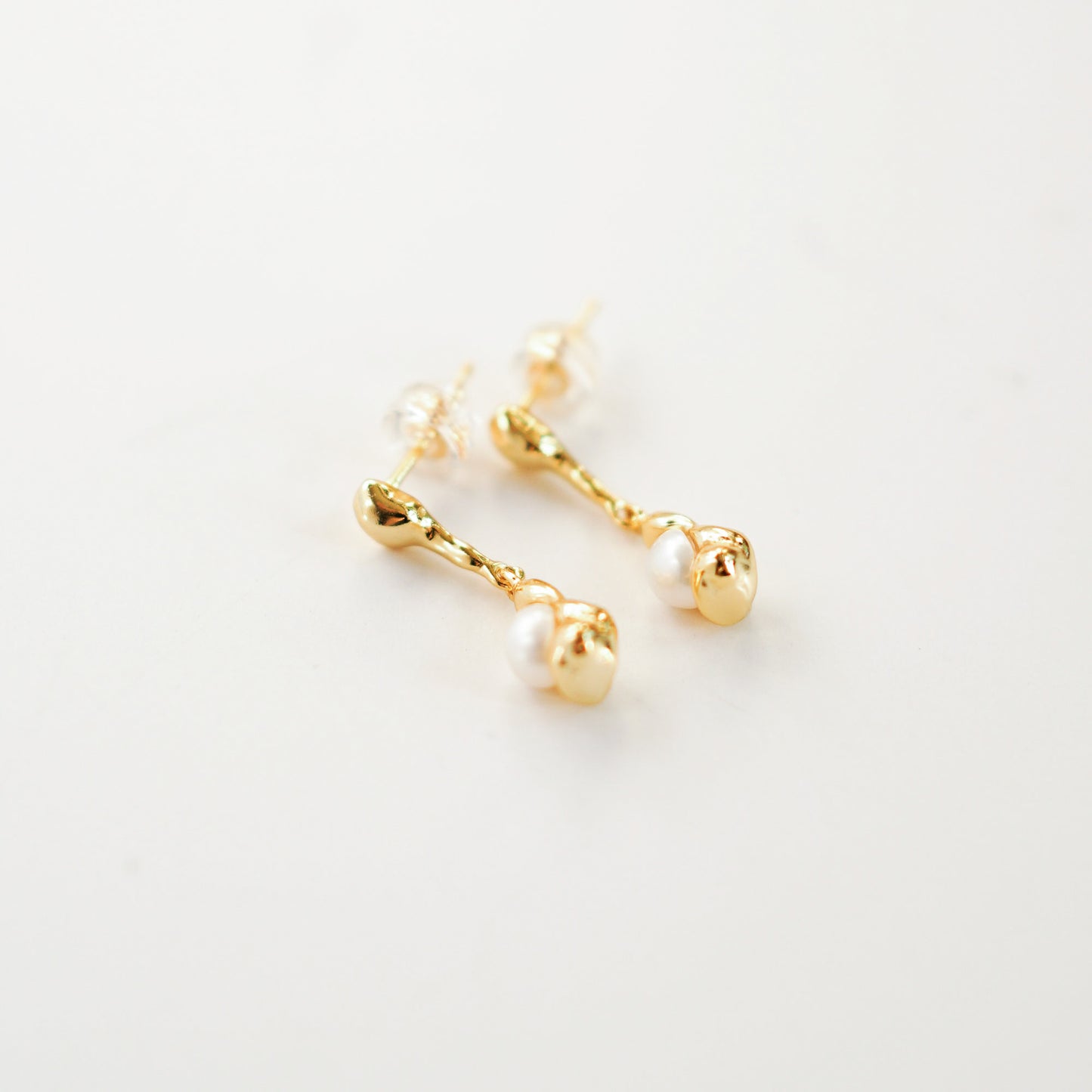 Fuchsia Pearl Earrings