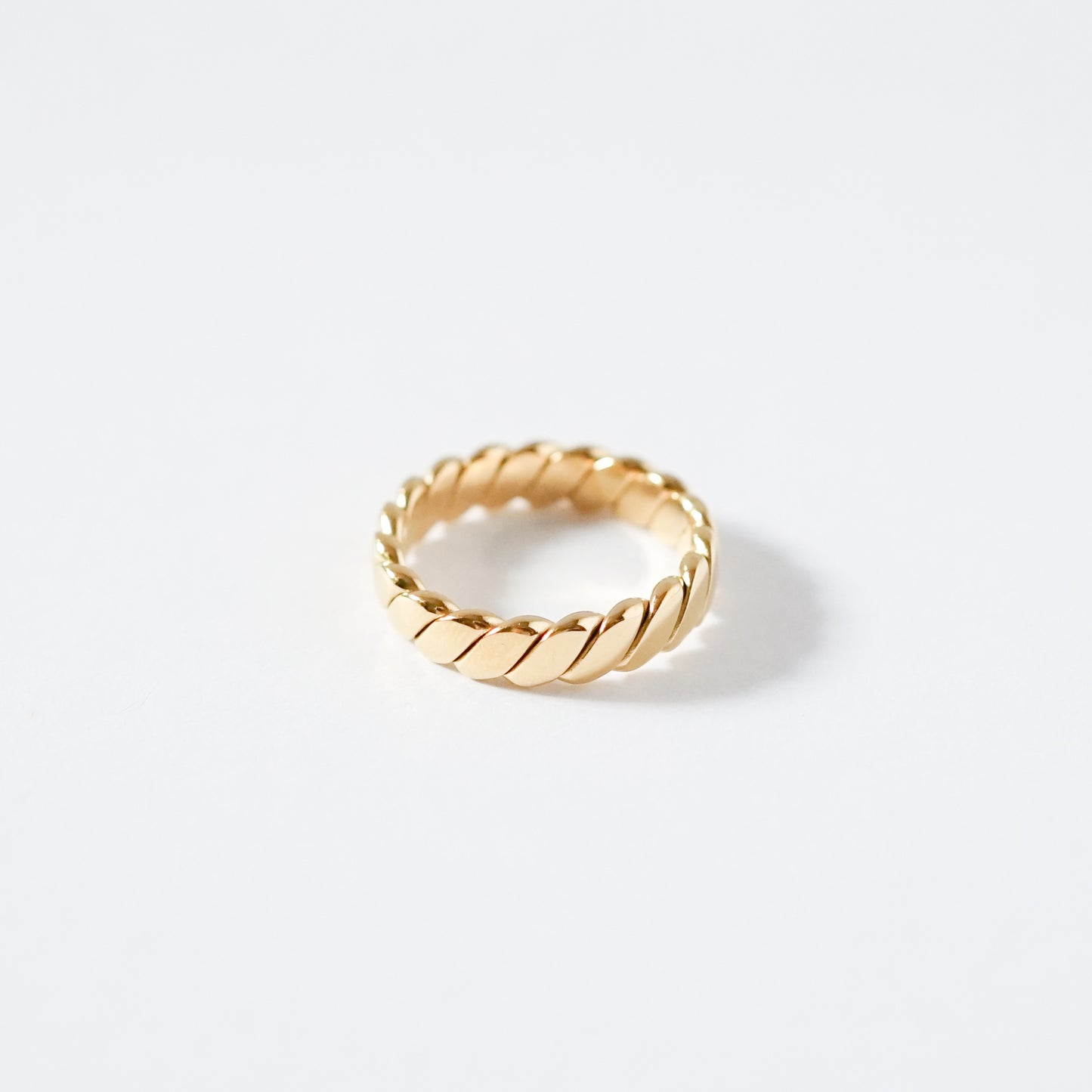 Oliana Ring (Size 8)