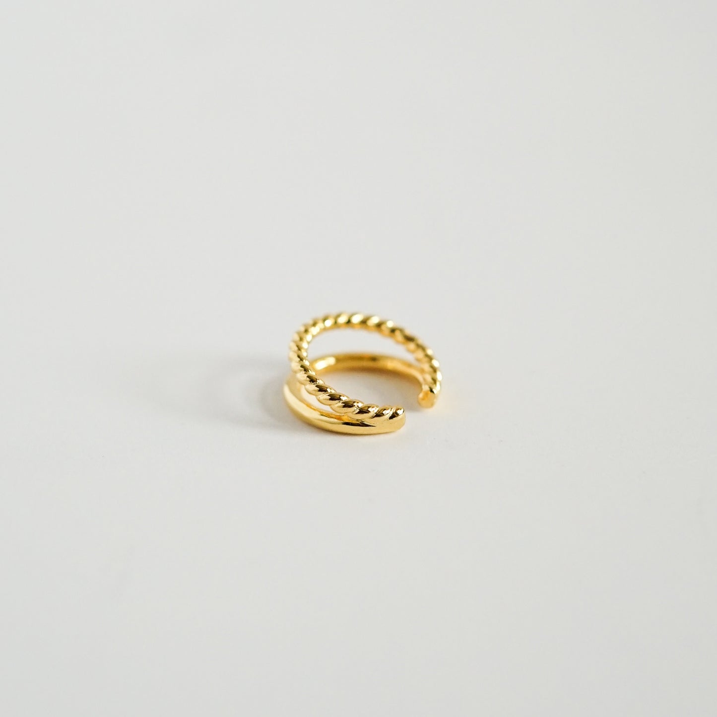 Twisted C Ear Cuff (Single)